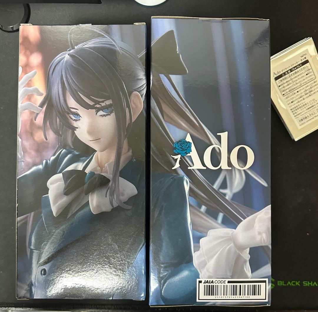 【ラウンドワン限定】Ado フィギュア 2体セット&ステッカー付き