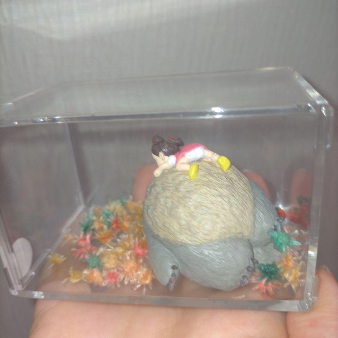 廃盤‼️となりのトトロ トトロ メイちゃん ミニチュアフィギュア 透明ケース付き