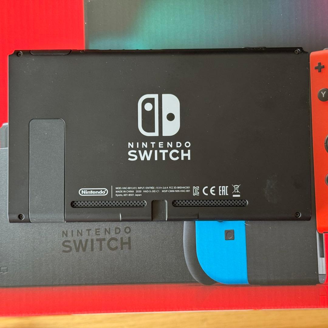 Nintendo Switch 本体 / Joy-con / 充電グリップ