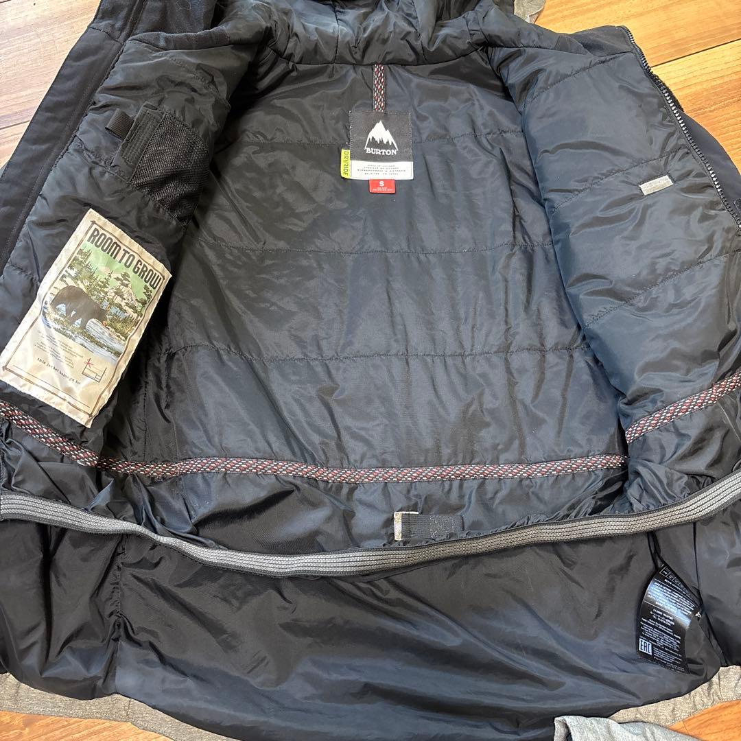 BURTONスノーウエアキッズ上下Sサイズ