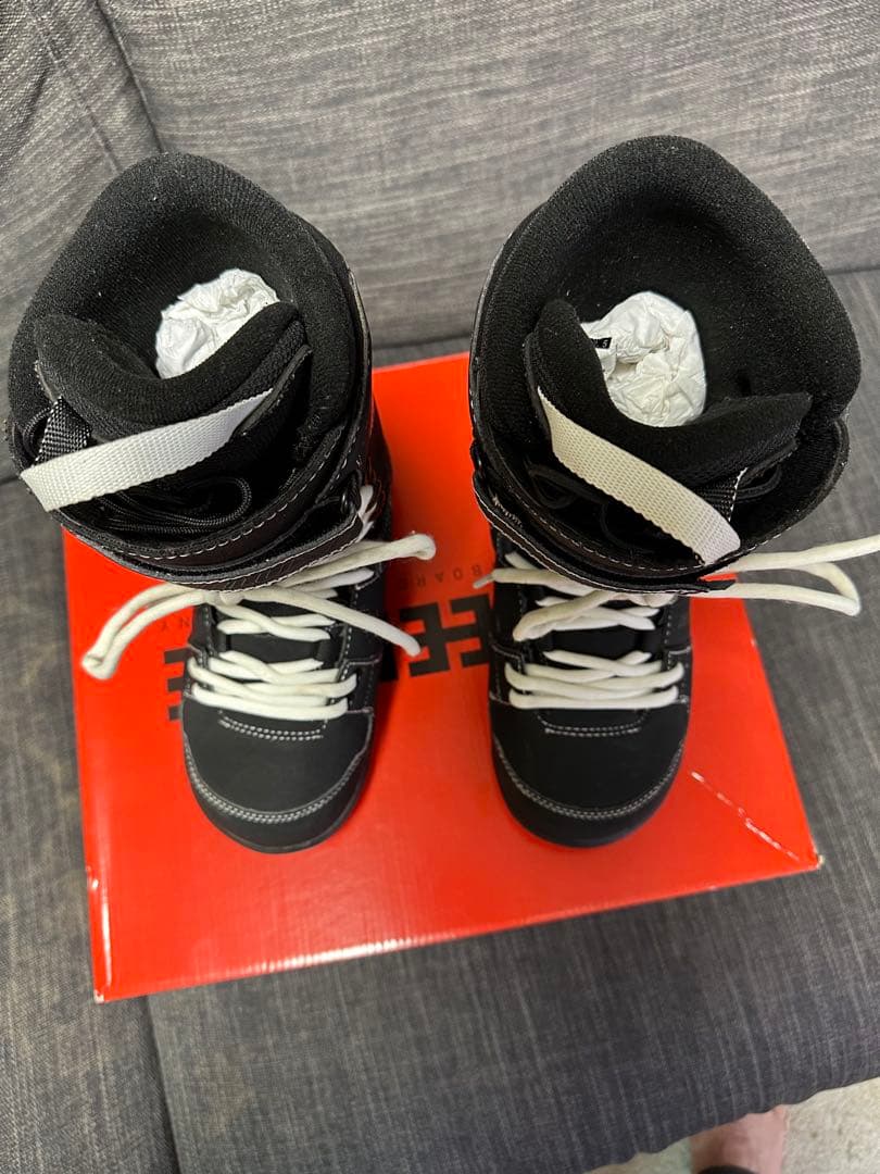 DEELUXE DNA エッセンシャルブラック 22.5