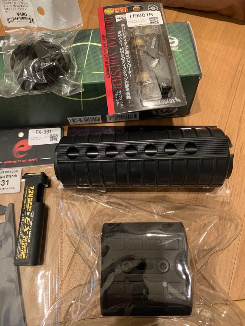 【超お得】東京マルイ次世代電動ガンM4A1 SOCOM CARBINEパーツ多数