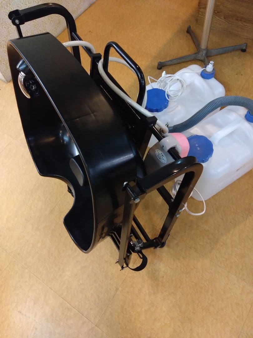 移動式シャンプー台「らくらくキャリーシャンプーII」+チェア　神戸、引取り限定