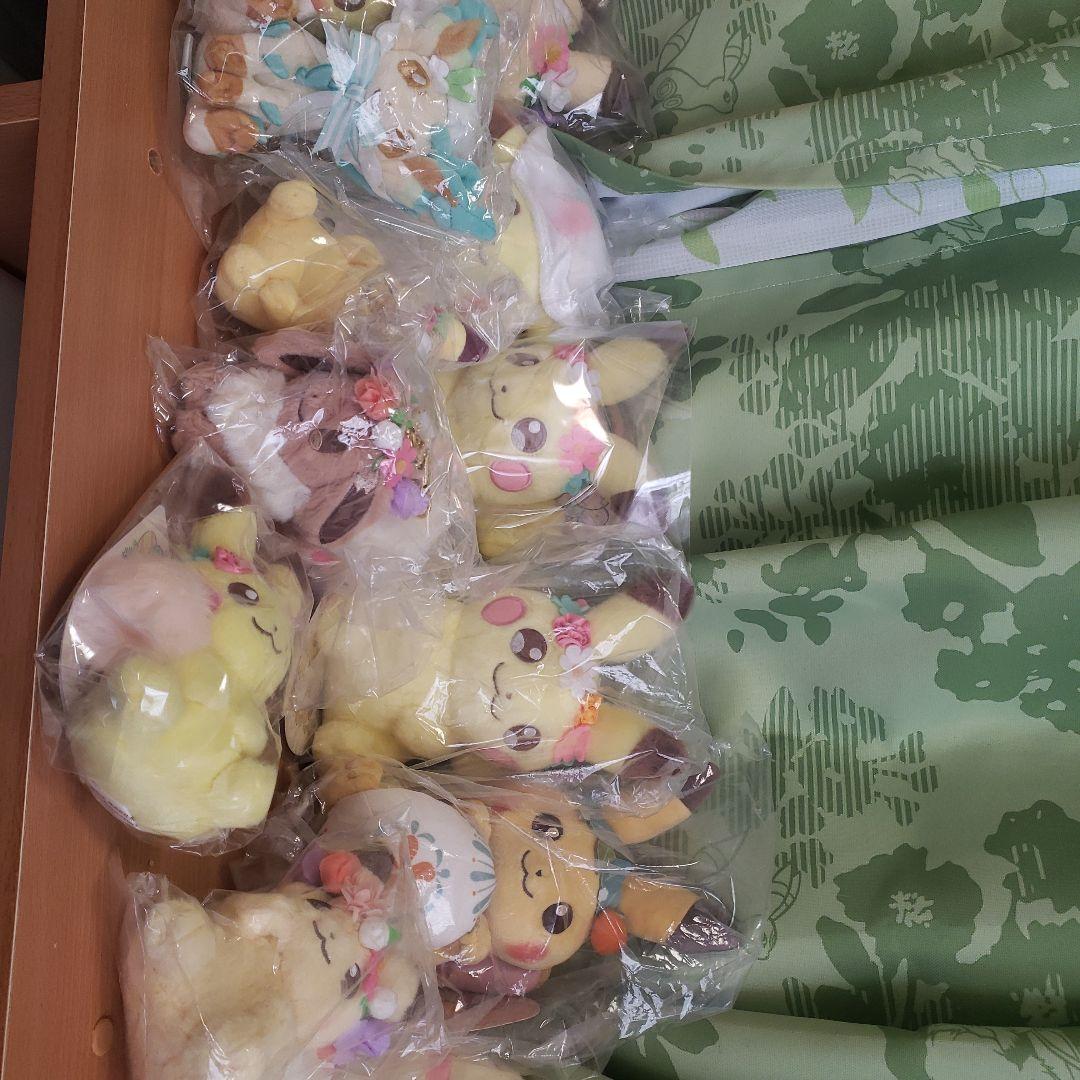 ピカチュウ イースターぬいぐるみセット ぬいぐるみ9個マスコット７個クッション１