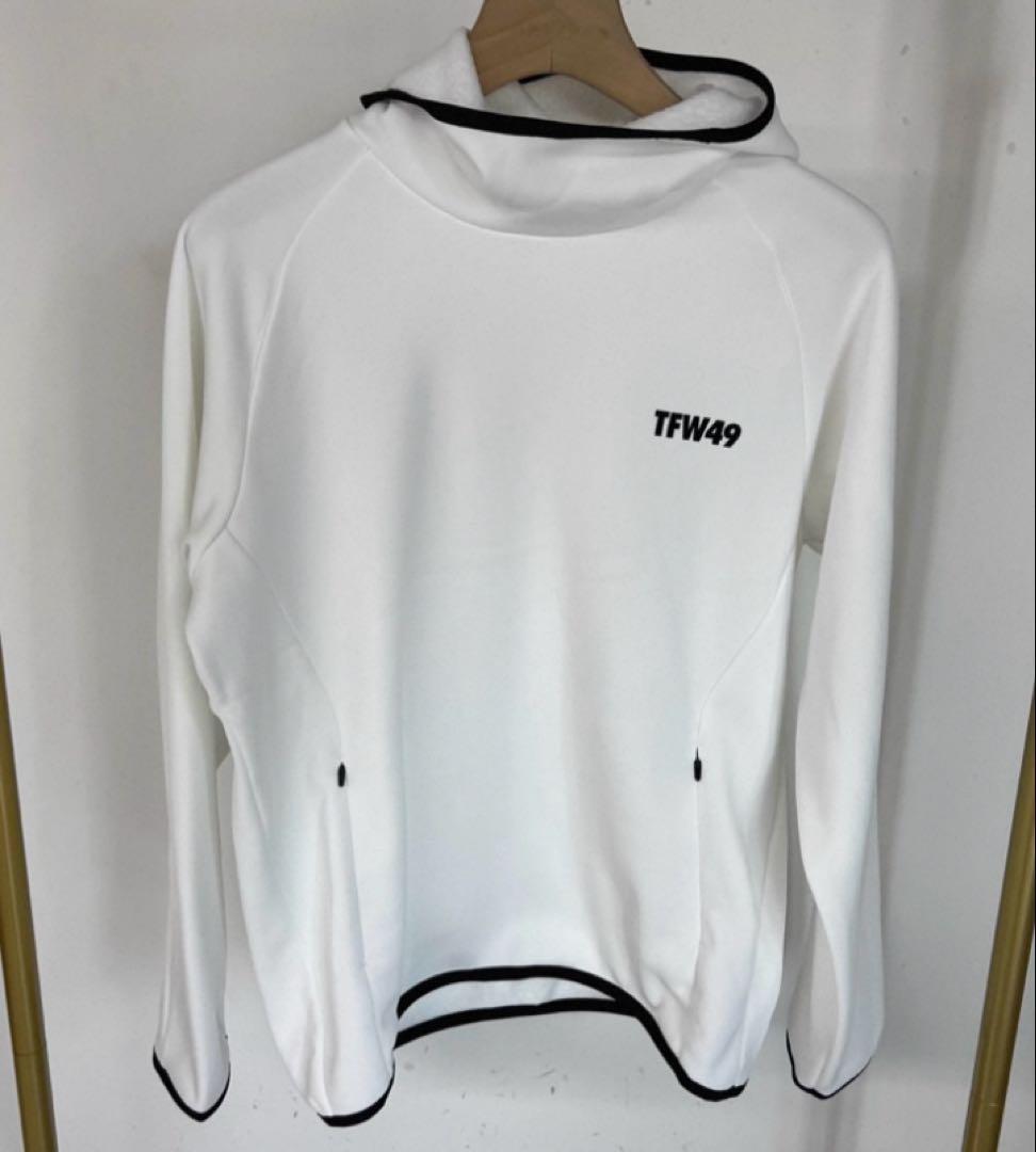 未使用　新作TFW49 ボアフードパーカー　保温 裏起毛