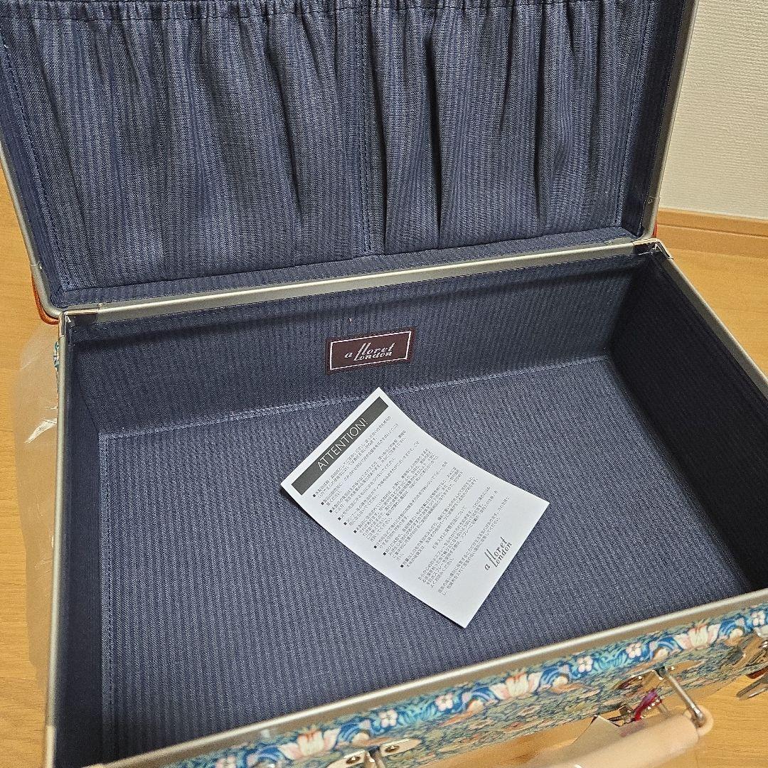 【未使用】完売品‼FLORET LONDON トランク　ストロベリー・シーフGR