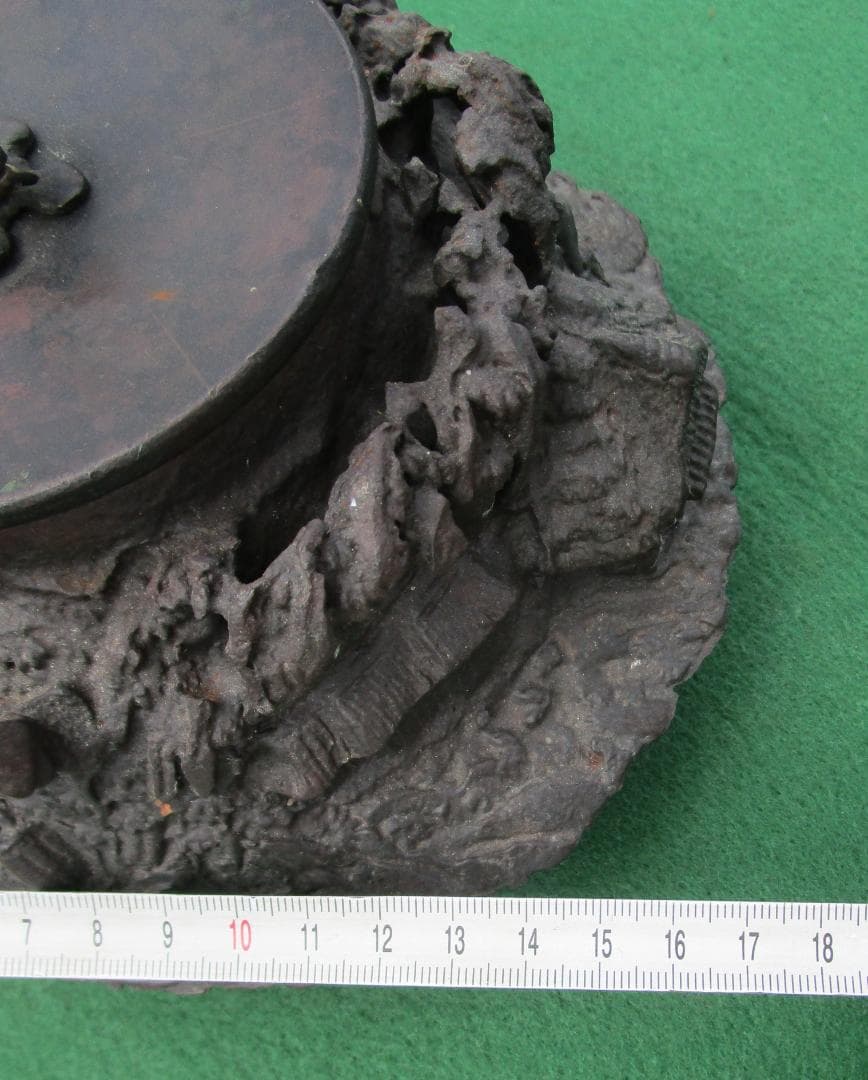 鉄瓶　銅蓋　蓋に龍文堂の銘　細工物　水漏れ等なし　飾り物　1個