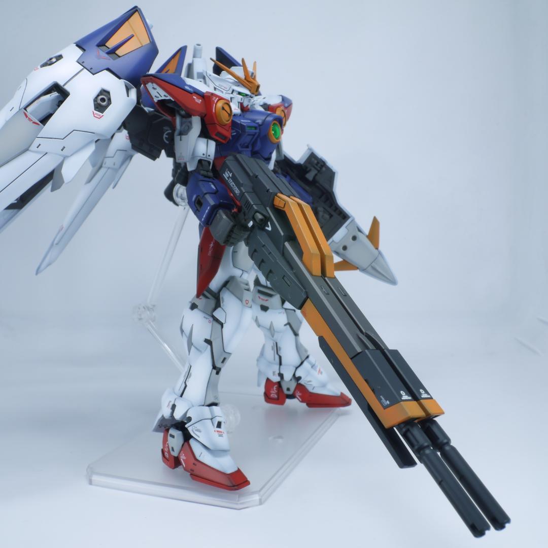 ガンプラ　RG ウイングガンダムゼロ　全塗装　完成品