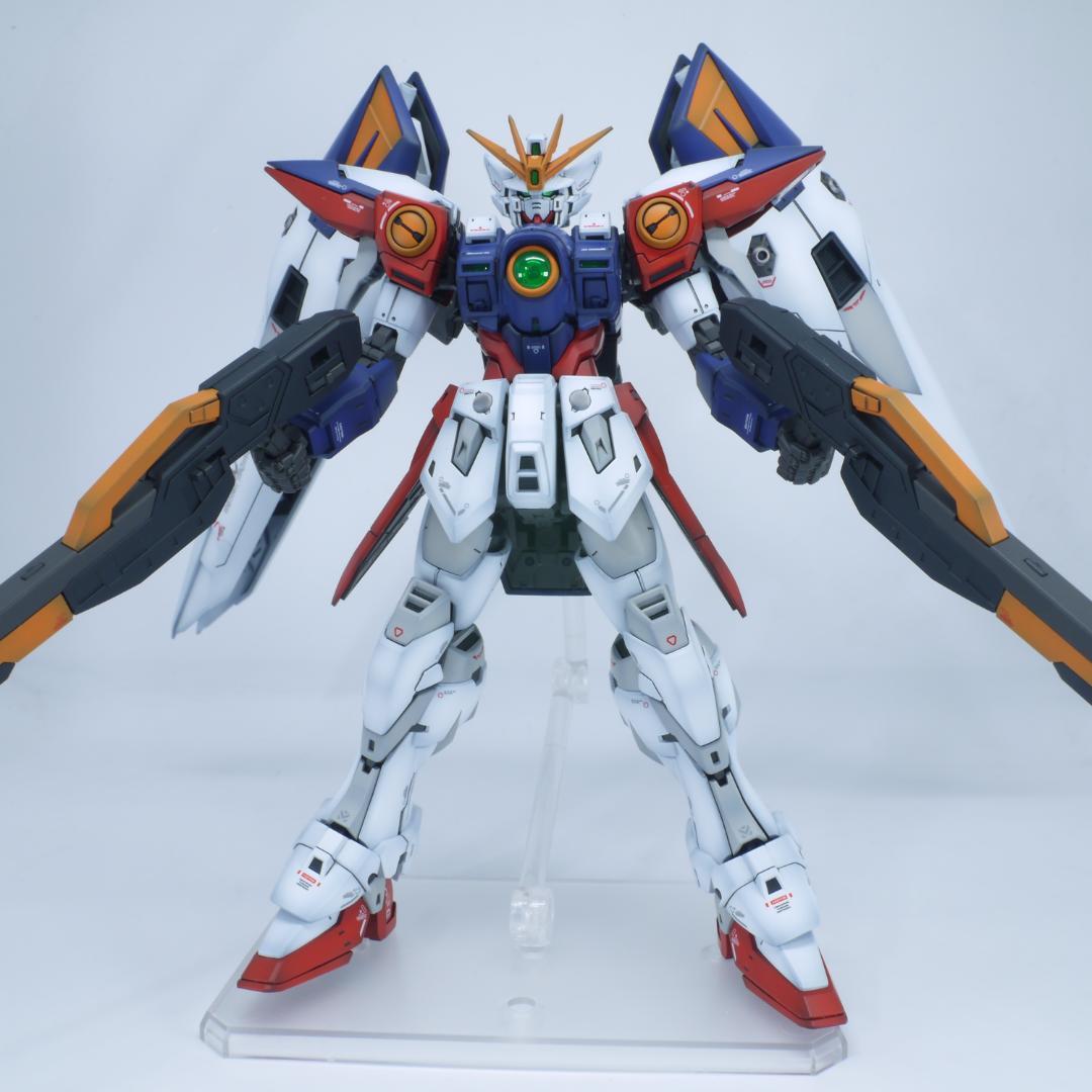 ガンプラ　RG ウイングガンダムゼロ　全塗装　完成品