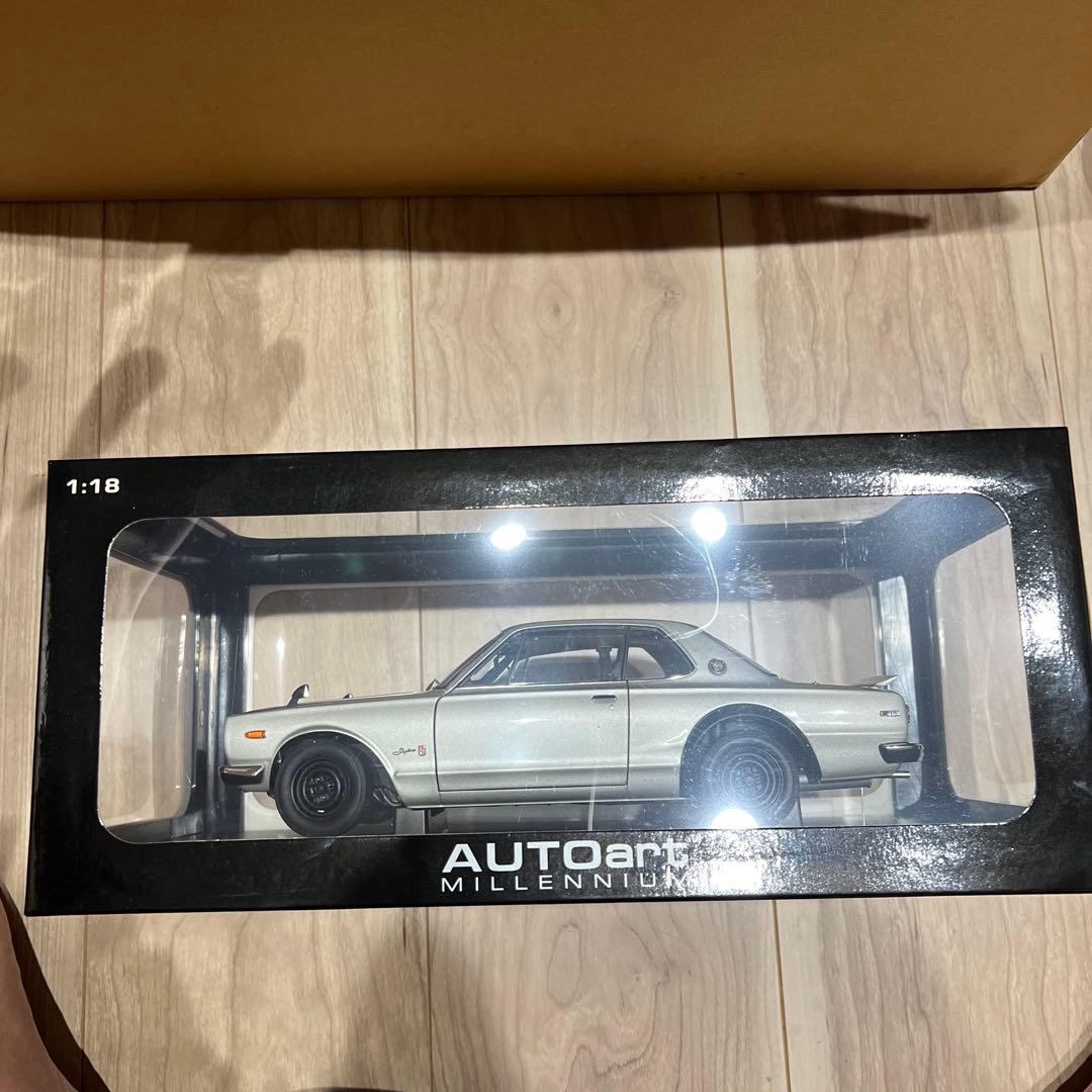 1/18 スカイライン GT-R オートアート シルバー 美品
