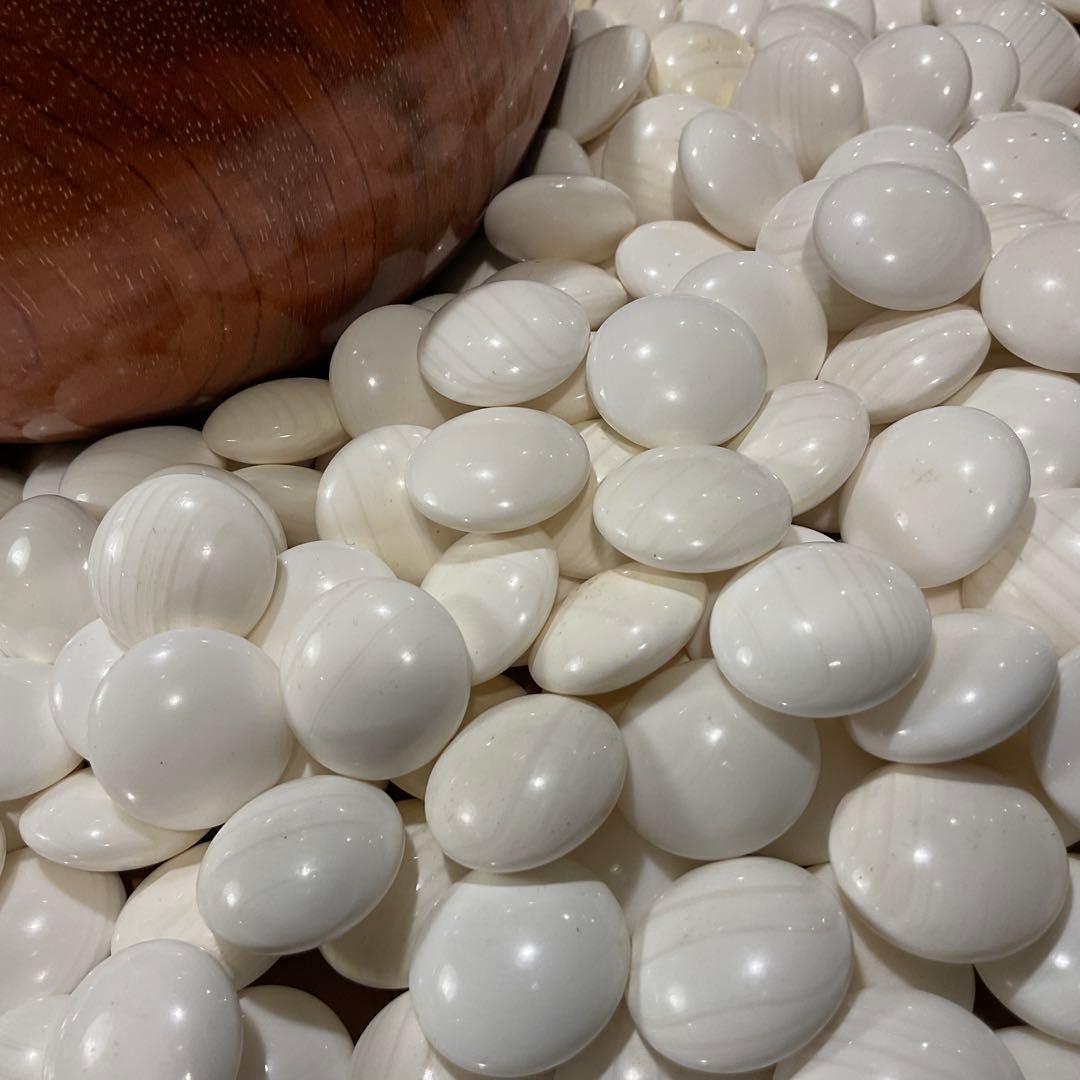 美品！囲碁セット【高級碁盤、碁石36号、特大碁笥】脚付 蛤 那智黒 碁盤 ヘソ付