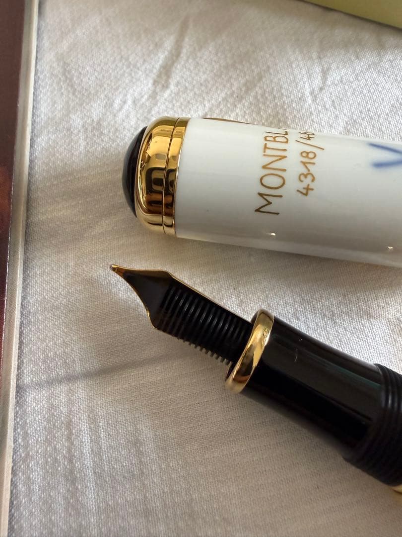モンブラン万年筆特別限定品、ポンバドゥール侯爵夫人4810
