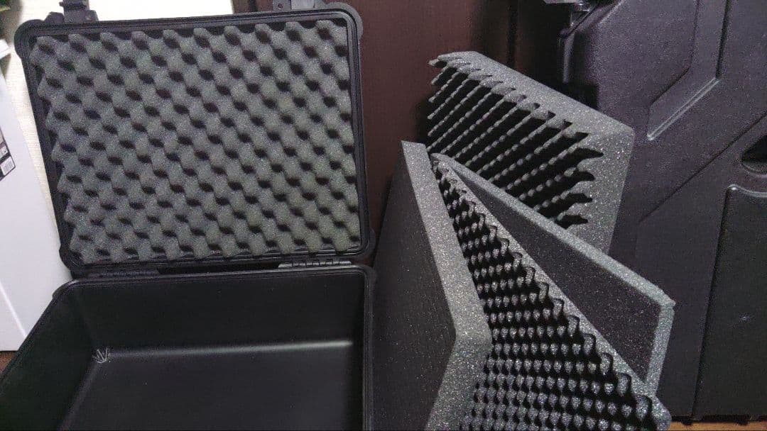 PELICANCASE 1550 ペリカンケース　フォーム付き