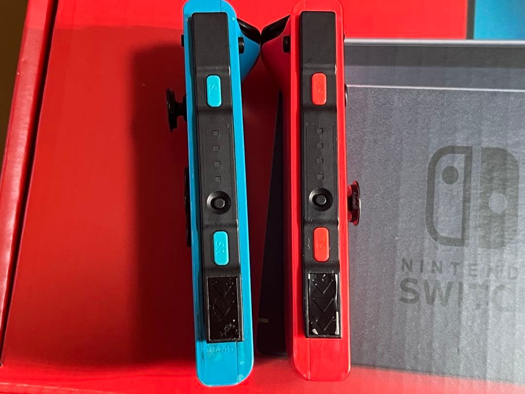 Nintendo Switch 本体 青/赤 Joy-Con付き　ジャンク品