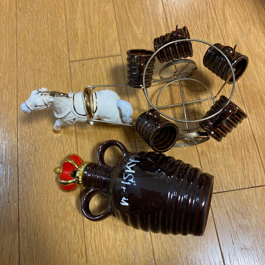 ウイスキーサーバー 馬車　ウイスキー アンティーク 中は空　未使用かも ★耳接着