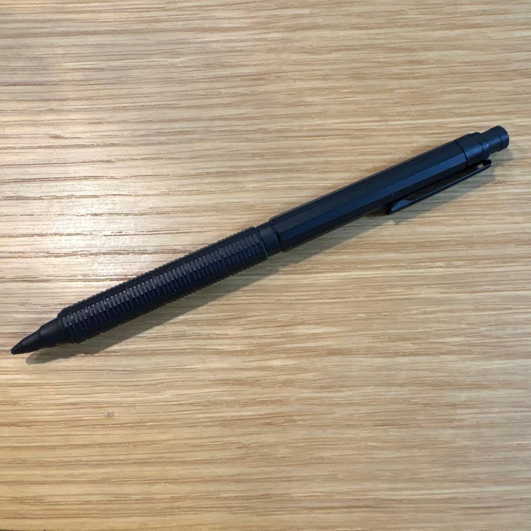 シャーペンまとめ売り筆箱付き