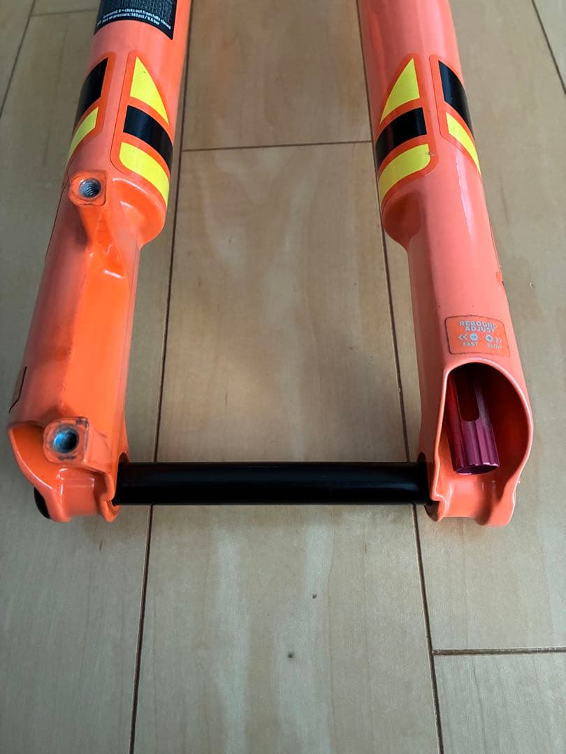 FOX 32 フロントフォーク カシマコート