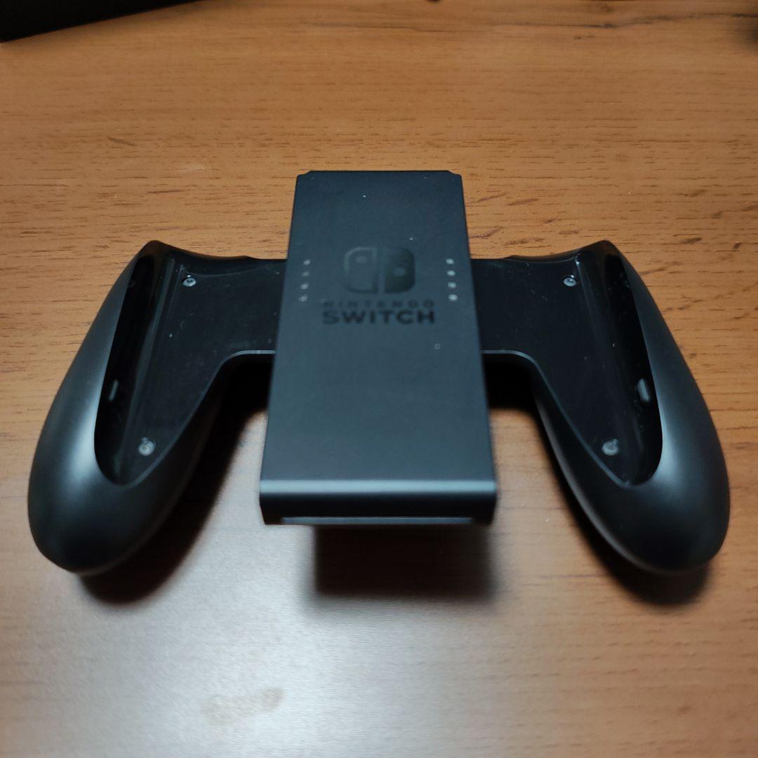 Nintendo Switch本体＋Joy-con充電グリップ＋ソフトケース