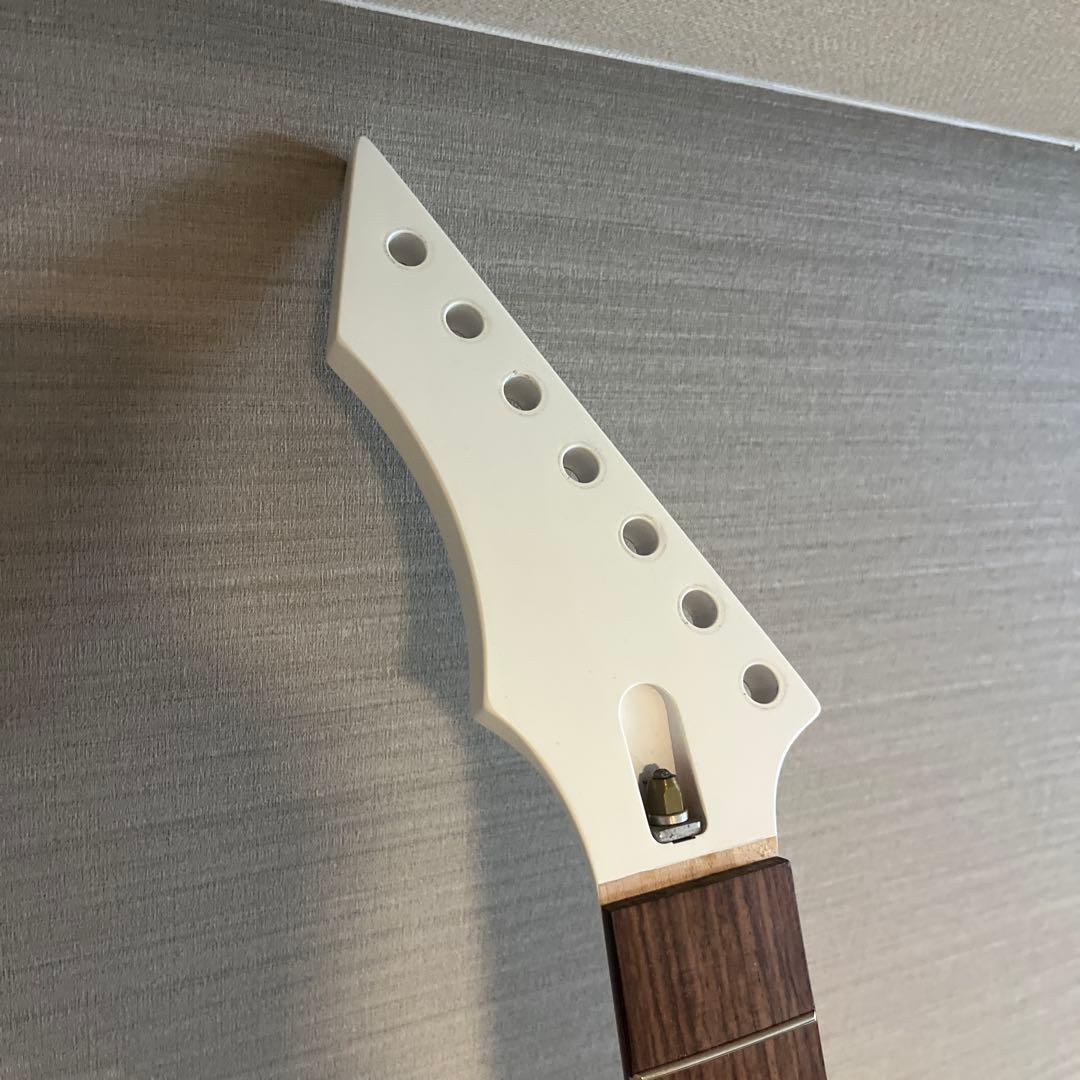 warlock 7弦ギター　ボディ　スルーネック