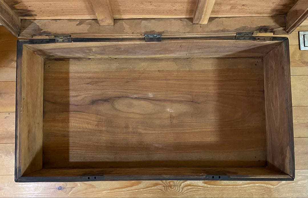 レトロ　アンティーク　木製の大きな箱