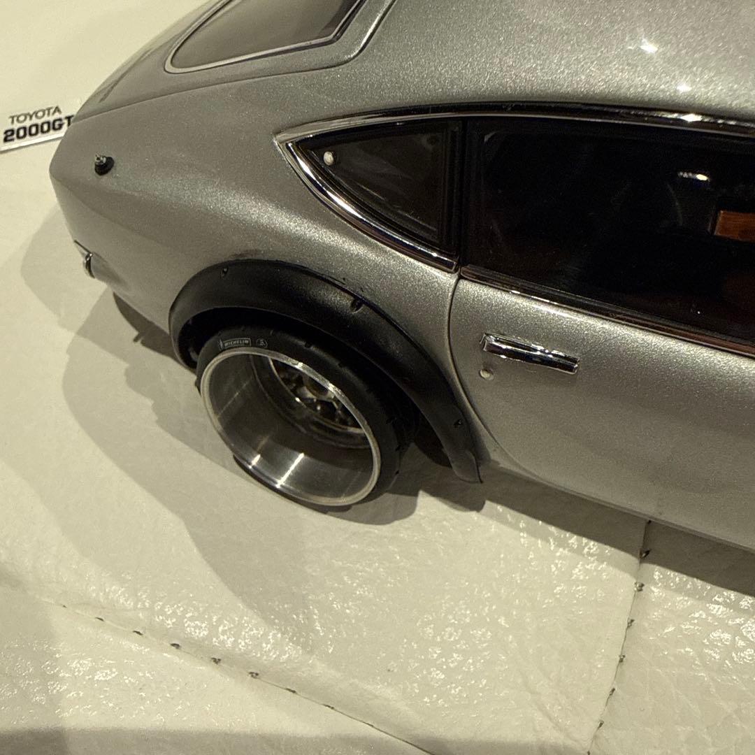 トヨタ 2000GT 1/18 シルバー ローダウン仕様　autoart