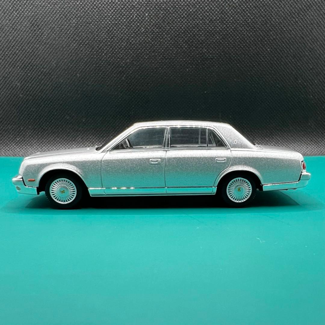 センチュリー　トミカリミテッドヴィンテージ ネオ　LV-N105d 銀　シルバー