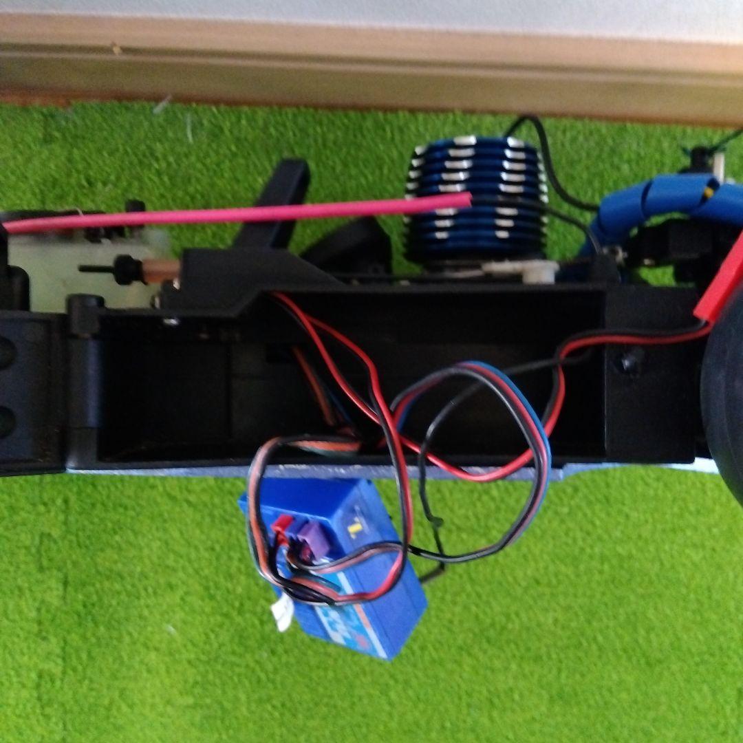 京商高性能エンジンラジコンカー