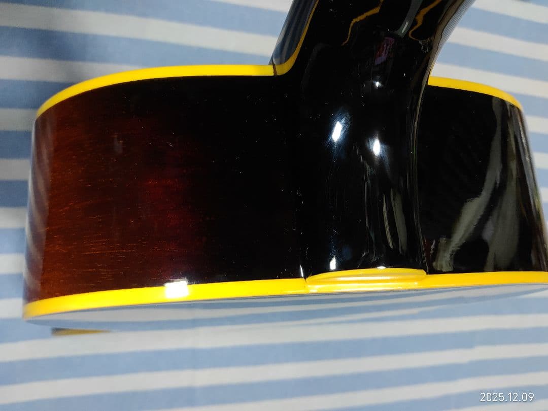 EpiphoneのGibsonヘッドの小振りアコギEL-00美品、ハードケース付