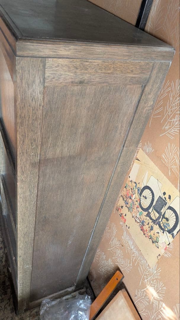 木製 ガラス扉付きキャビネット