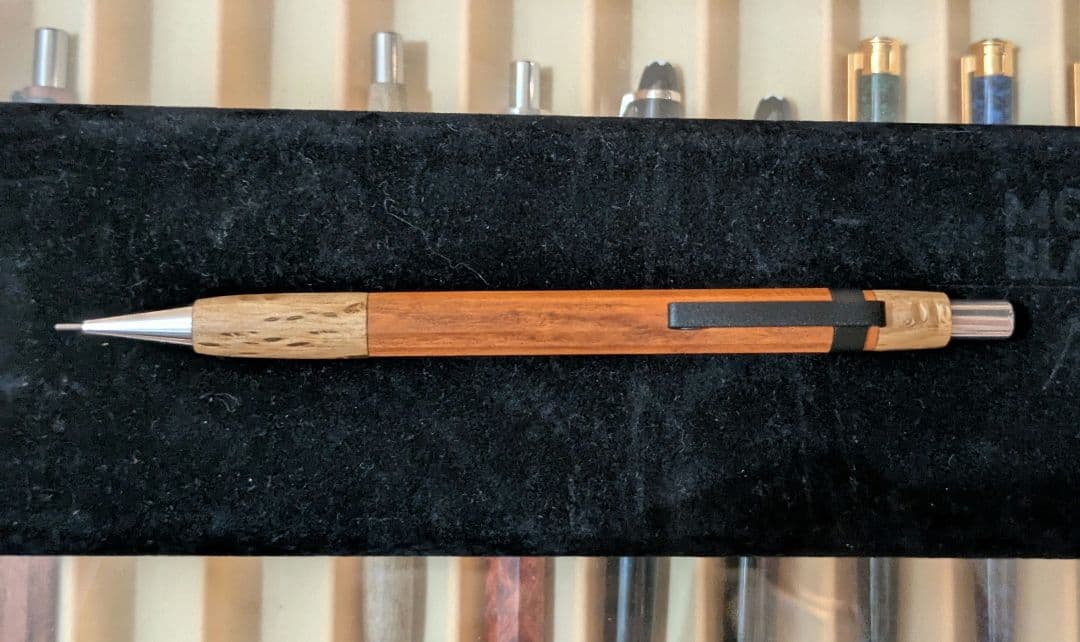 新品未使用　激レア　木軸2種混在　0.5mm　野原工芸好きな方に