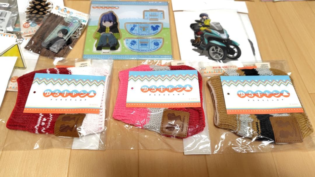 【ゆるキャン△】マグ／ポット　アクスタ　自動車ミラー　キーホルダー　缶バッジ等