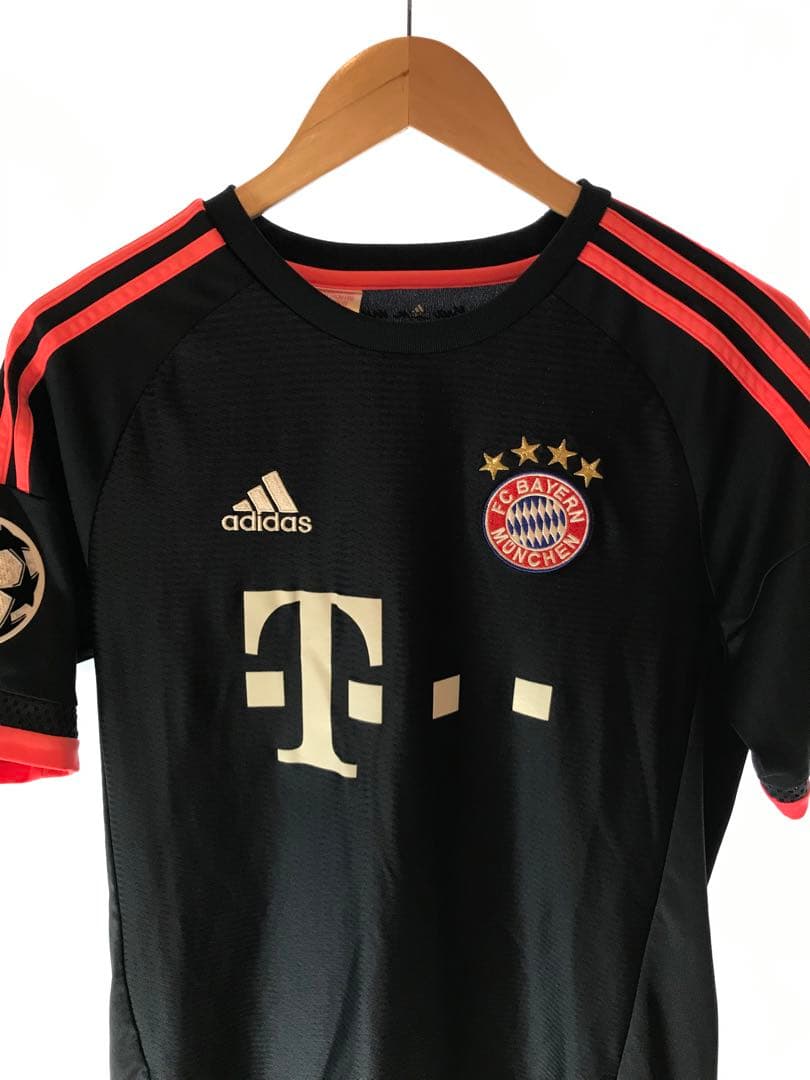 正規品adidas バイエルン 「32」キミッヒ 半袖 XL CL用ユニフォーム