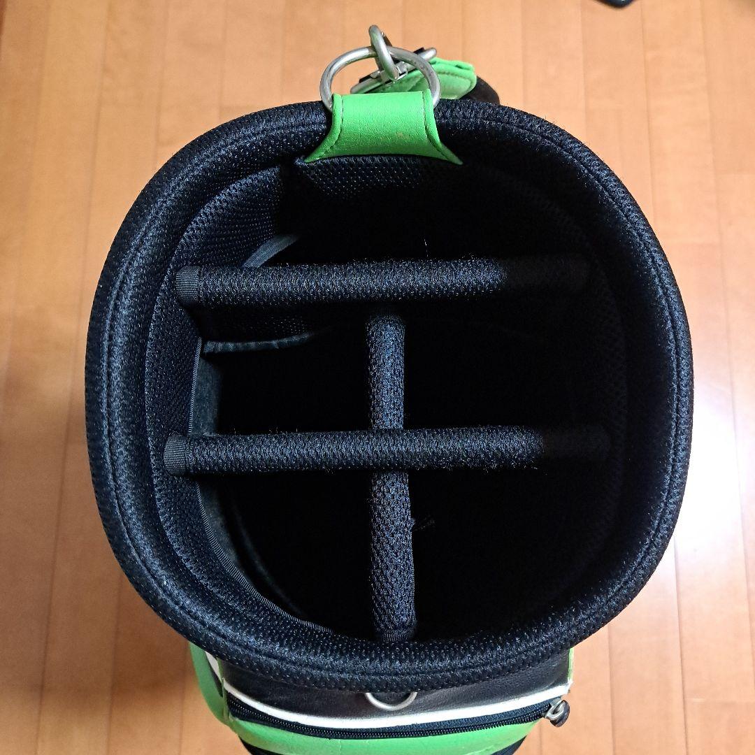 Titleist キャディバッグ グリーン/ブラック。フード付き。9.5インチ