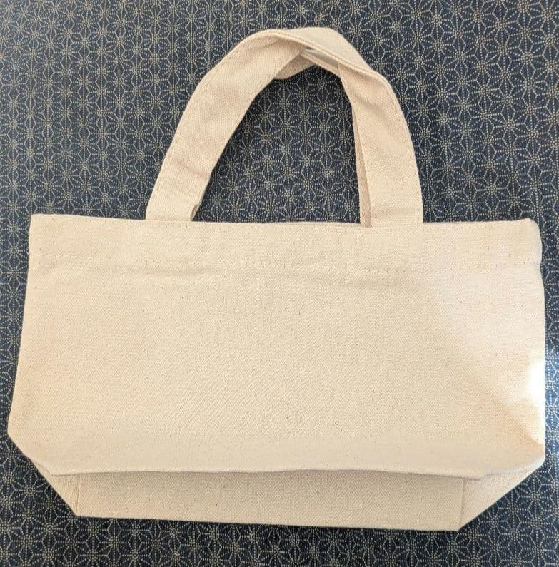 カモアル クッション.コンテナ.らんまるくん.ビートボーイズ.ALFEEバック