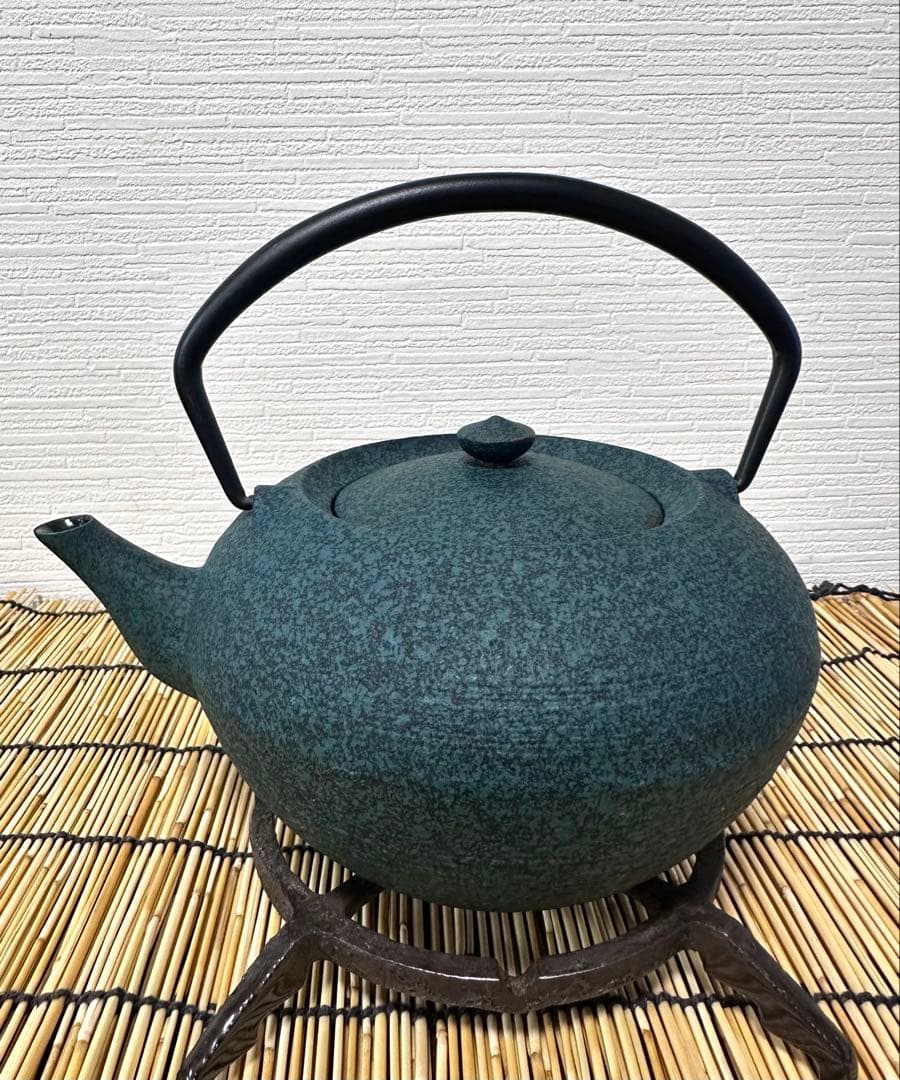 未使用品　鋳心ノ工房　増田尚紀デザイン　平つぼＬ　鉄急須　南部鉄瓶　南部鉄器