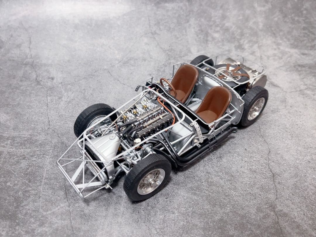 3000台限定　CMC 1/18 マセラティ　300S 1956