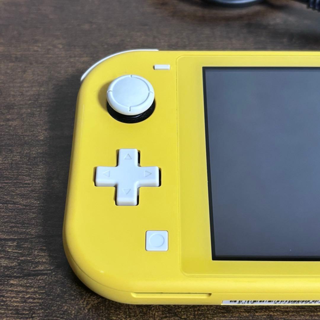 Nintendo Switch Lite イエロー microSDカード付き