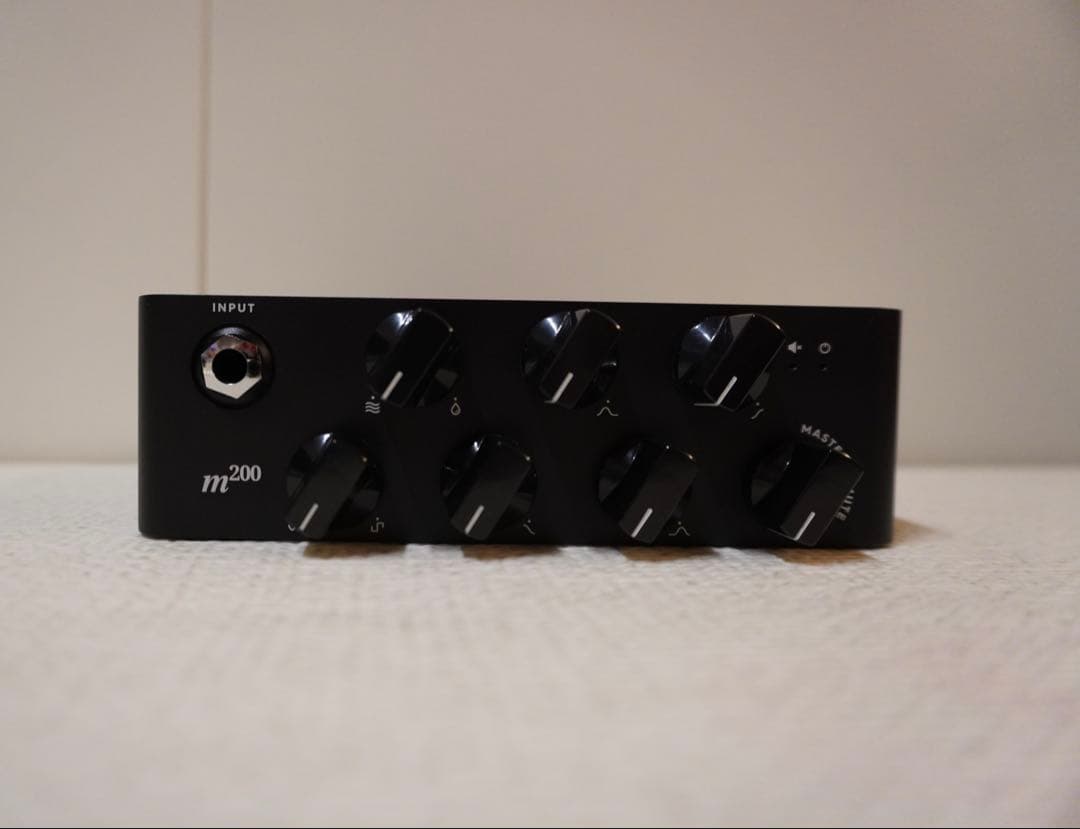 ベース Darkglass Electronics MICROTUBES 200