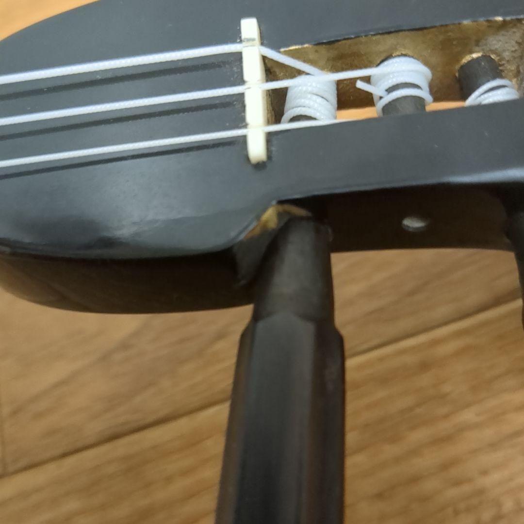 【現状品】沖縄三味線 蛇皮柄 三味線糸付き