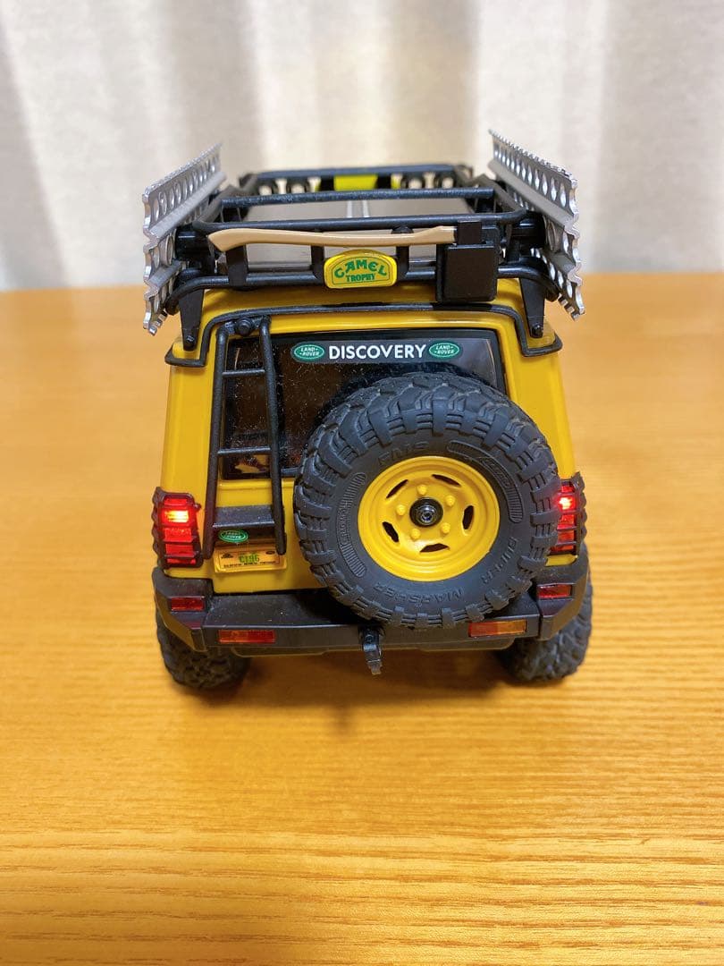 FMS ラジコン　DISCOVERY 1/24 ランドローバー fcx24m