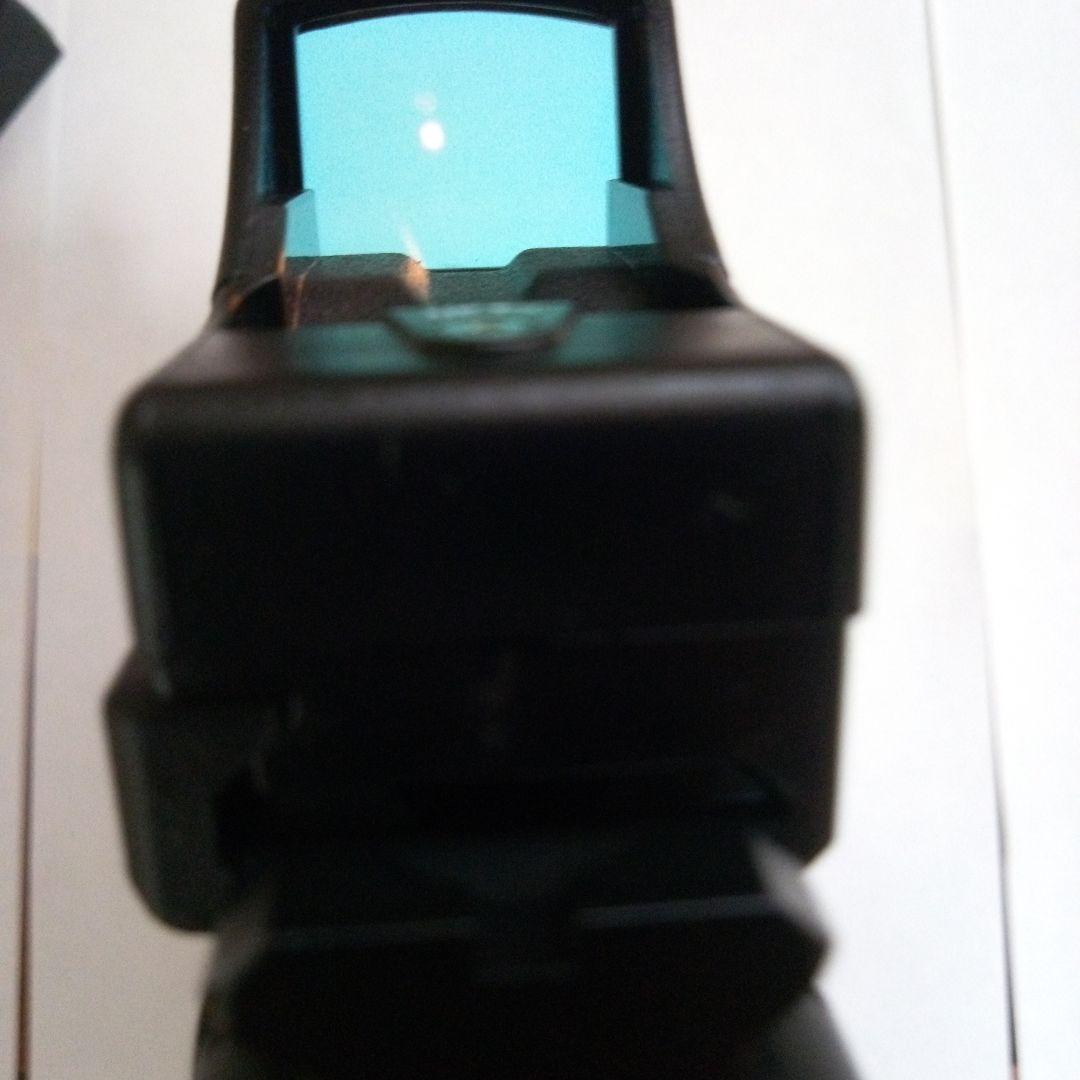 東京マルイ電動グロック18C本体及びバッテリー充電器 付属品は新品のセット