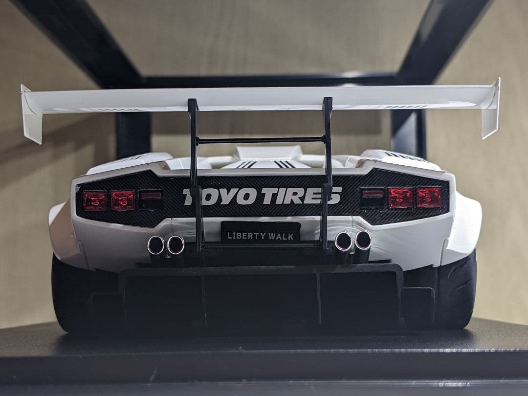 1/18 TOP SPEED カウンタック　東京オートサロン　LBWK