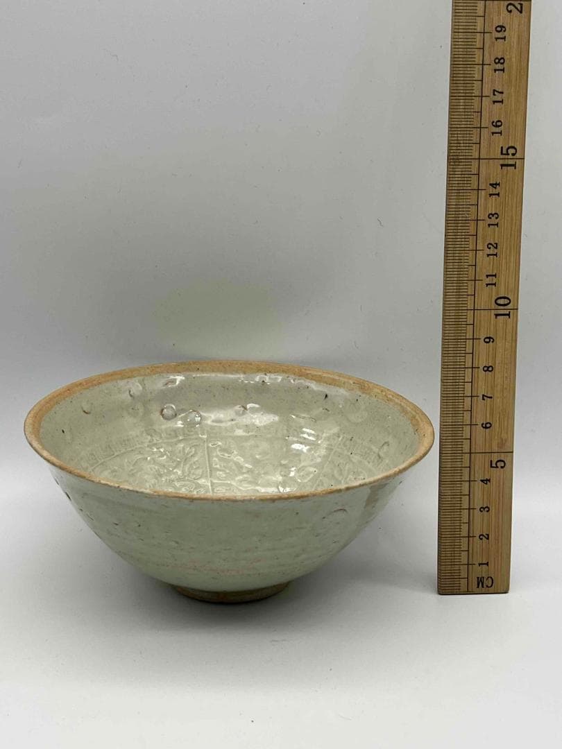 北宋時代　青白磁花卉魚藻文輪口鉢　輪口茶碗　茶盞 　影青　景徳鎮(B-97)