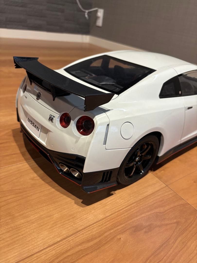 『リアウイング補修歴あり』デアゴスティーニ　1/8 GT-R R35 ニスモ