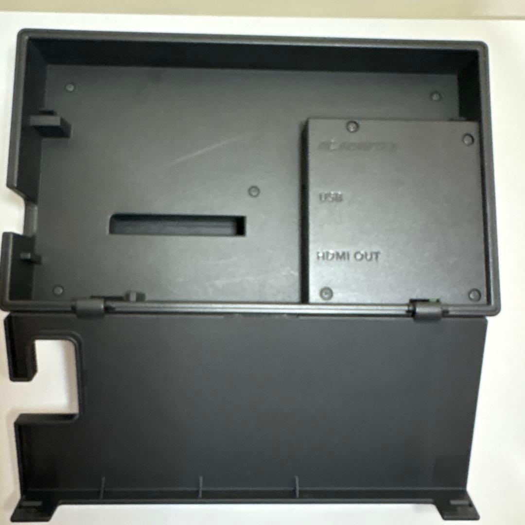 任天堂スイッチ(初期モデル) 【ジョイコン無し】