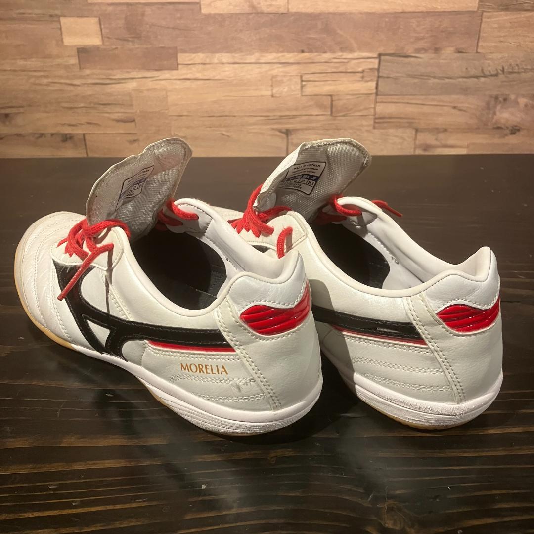 MIZUNO　フットサルシューズ　MORELIA　白/黒/赤　25.5cm