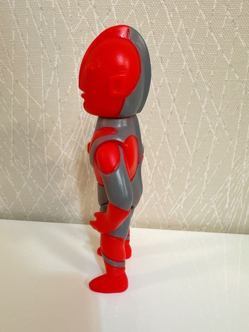 ウルトラマン❤︎ぶたのはな　赤成型/グレーライン　レアソフビ