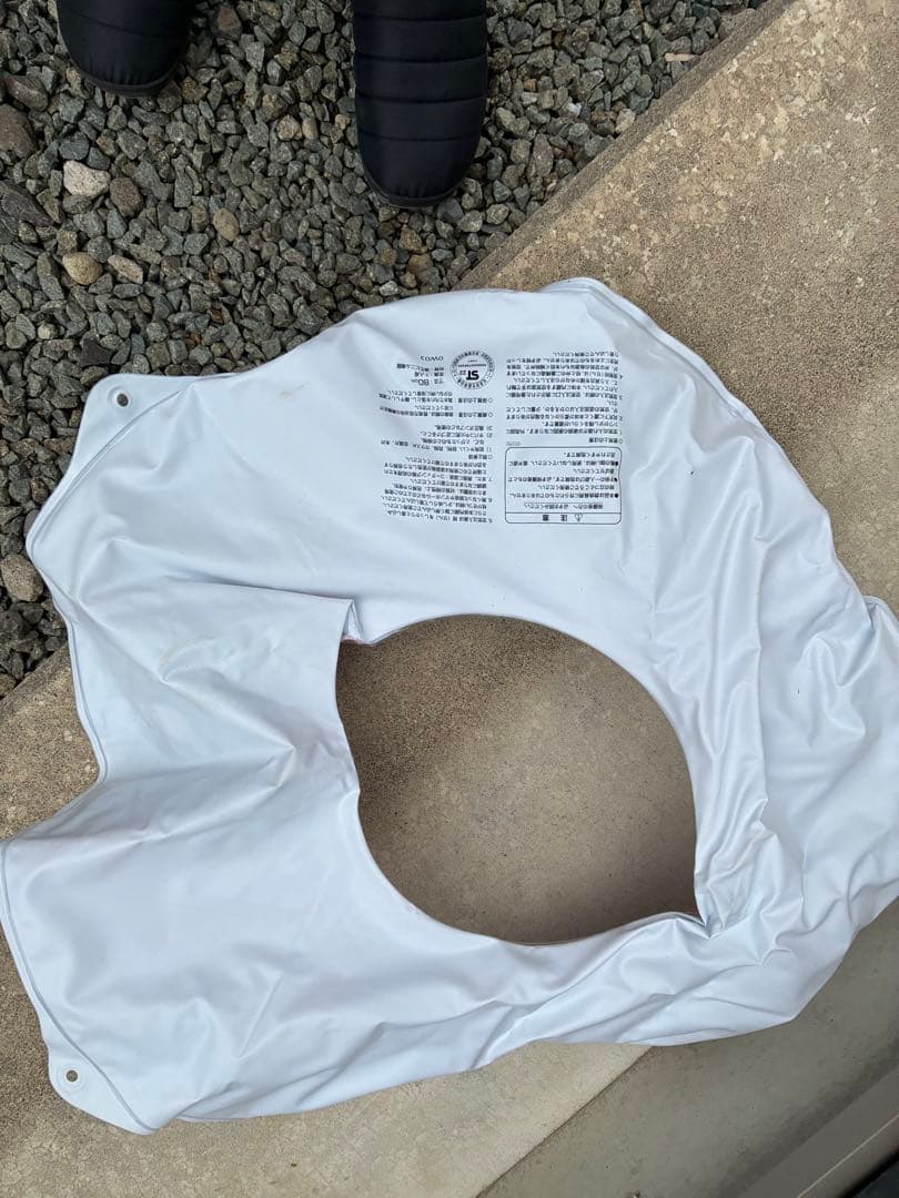 海遊び　川遊び　マリンシューズ　浮き輪　ライフジャケット