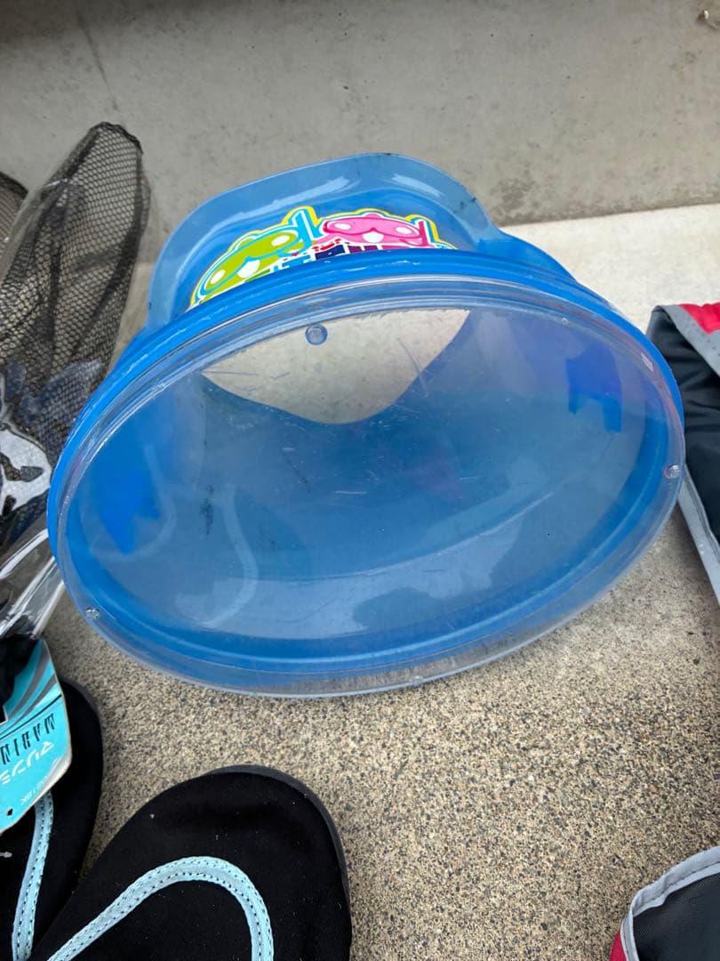 海遊び　川遊び　マリンシューズ　浮き輪　ライフジャケット