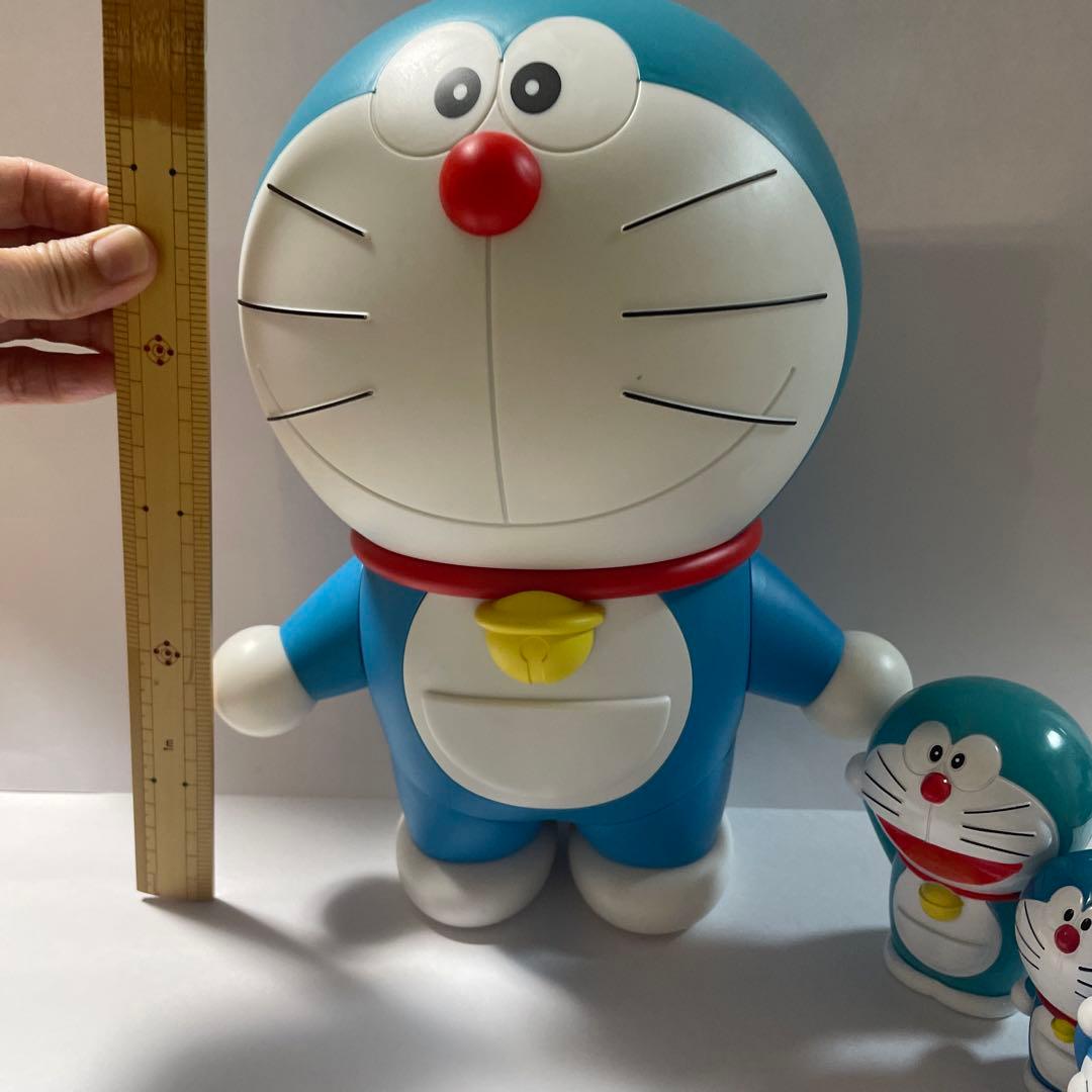 色々なドラえもんグッズ ボックス　ハンカチ　ファイル　フィギュアなど　匿名配送